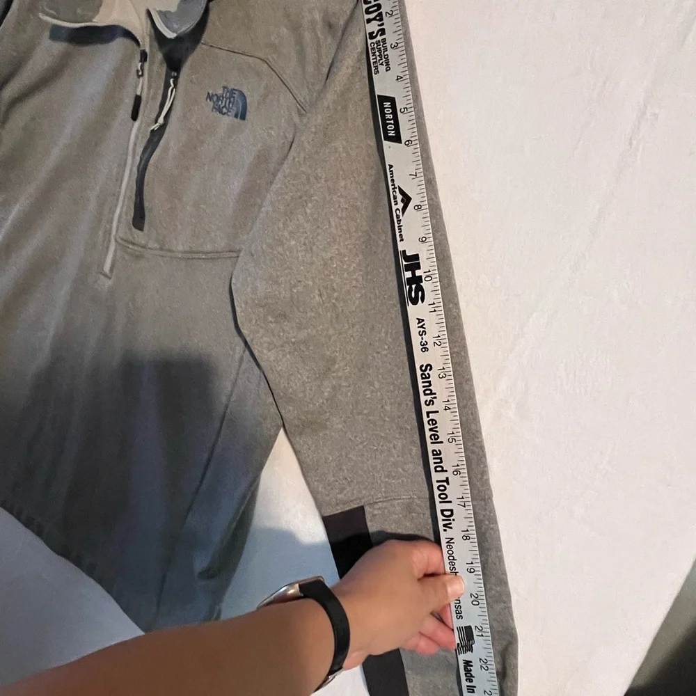 The‎ North Face Gray Performance Jacket  pullover fleece quarter zip